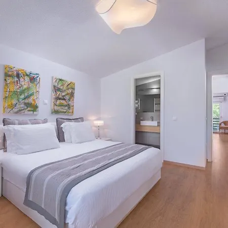 Apartment The White At Sani *