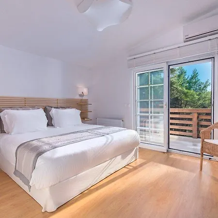 Apartment The White At Sani