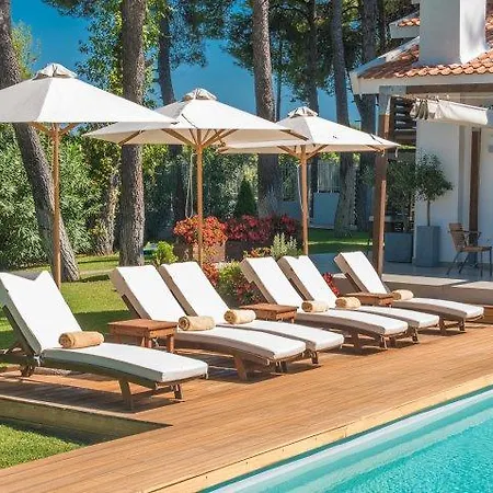 The White At Sani
